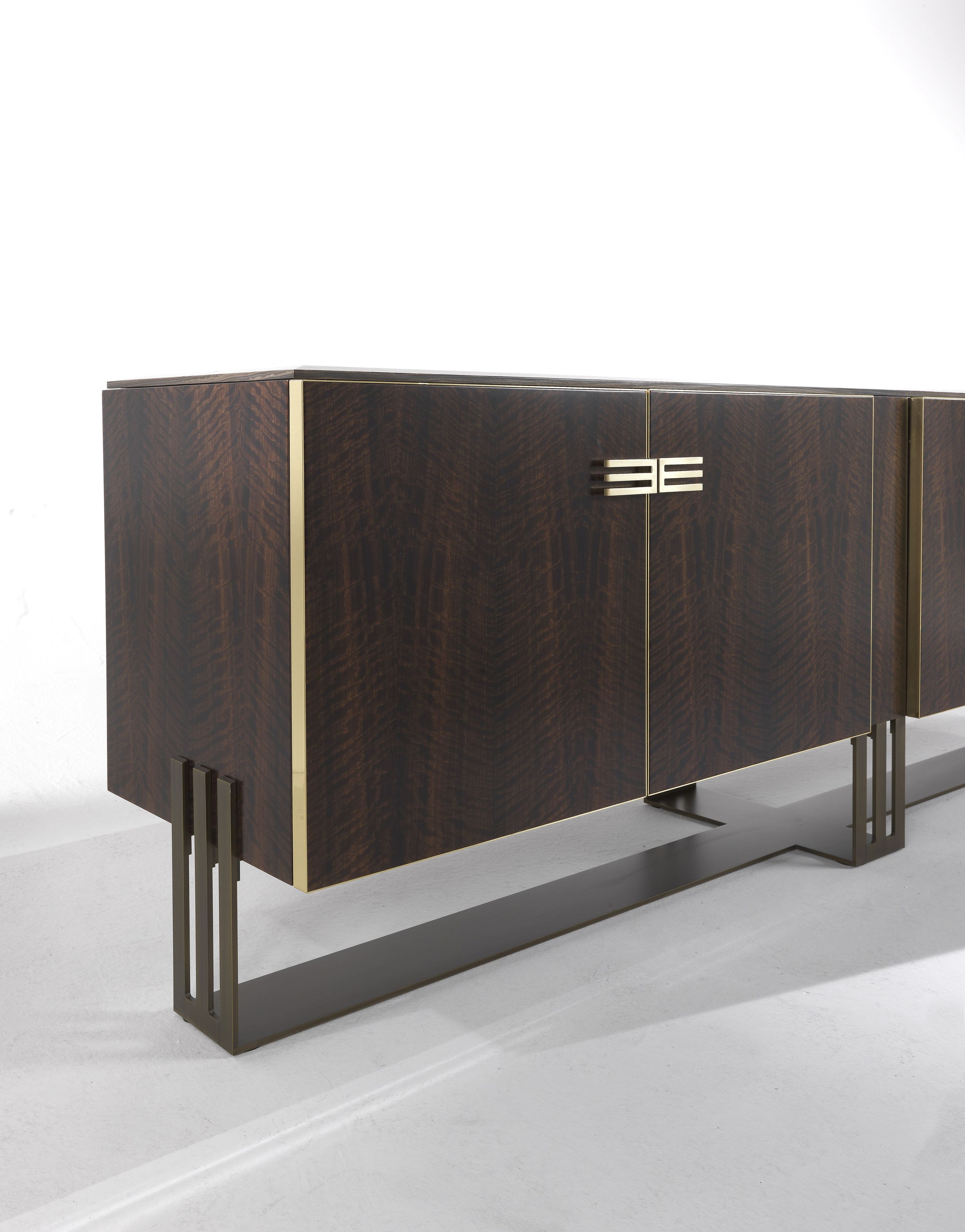 Шкаф из эвкалипта с распашными дверями ETRO Home Interiors Klee ARCH-00062453 - Вид №5