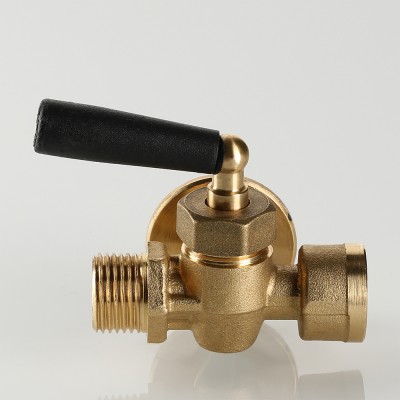 VT.1808.RG.04 Кран для манометра трехходовой с фланцем Valtec 1/2"  - Вид №4