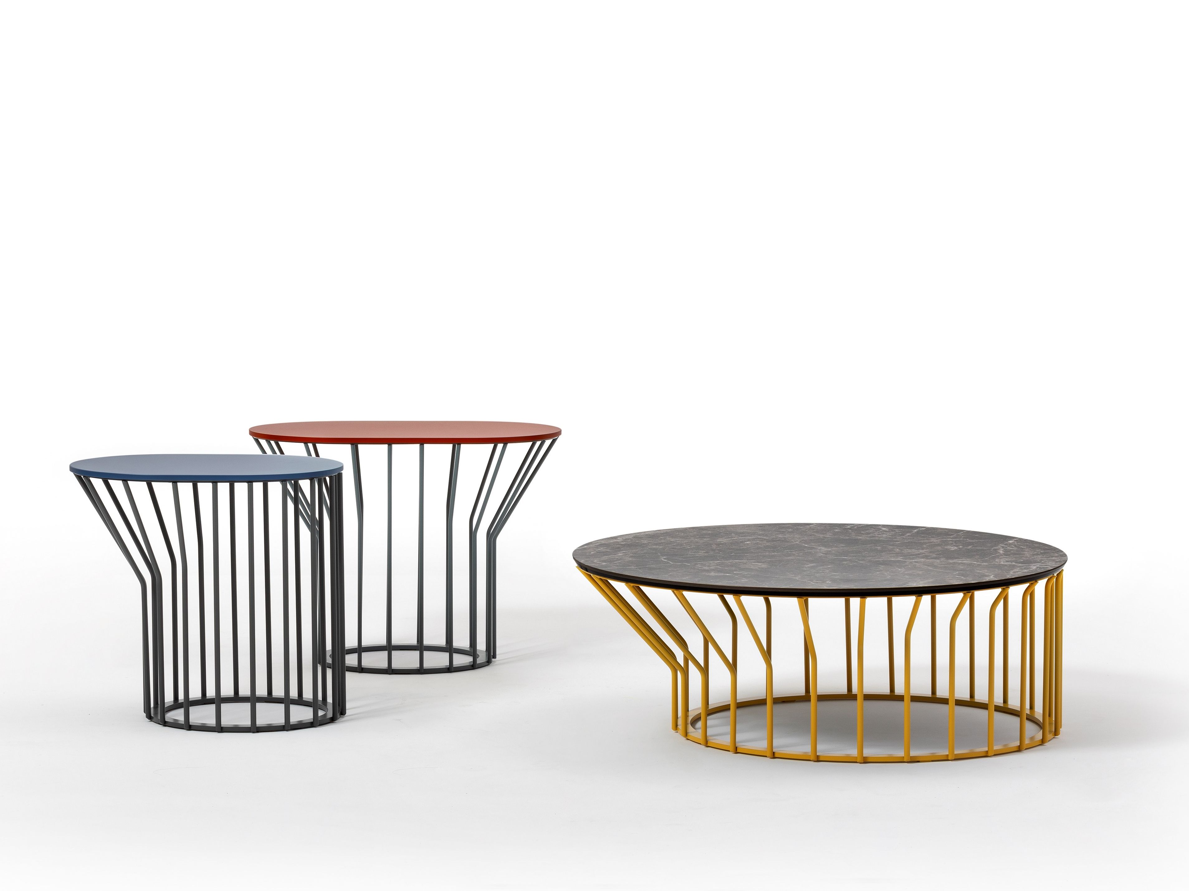 Журнальный столик из металла с низким круглым столом TrabA' JUMP ARCH-00072401 - Вид №3