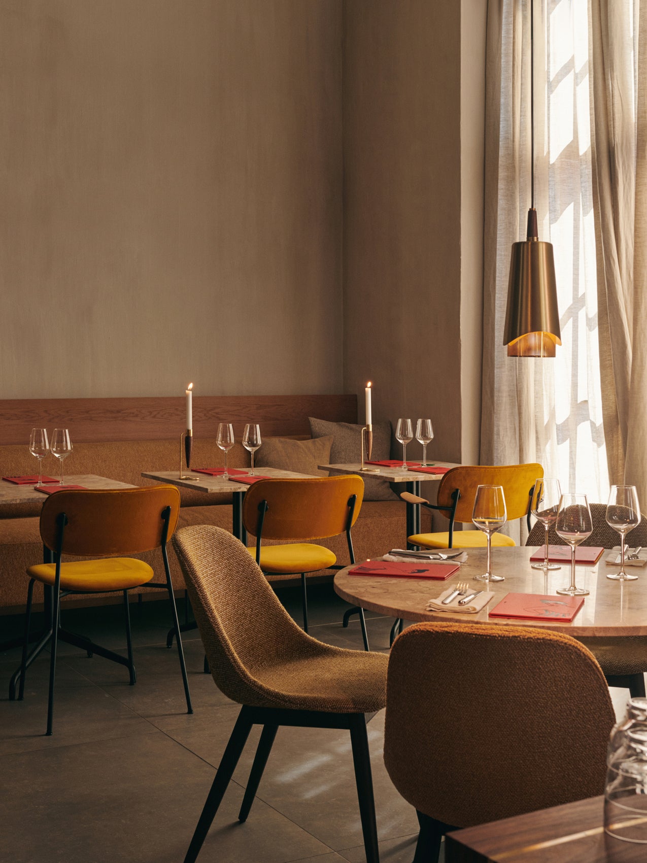 9395002-028705ZZ Боковое кресло Harbour, обитое LuceLight  - Вид №3