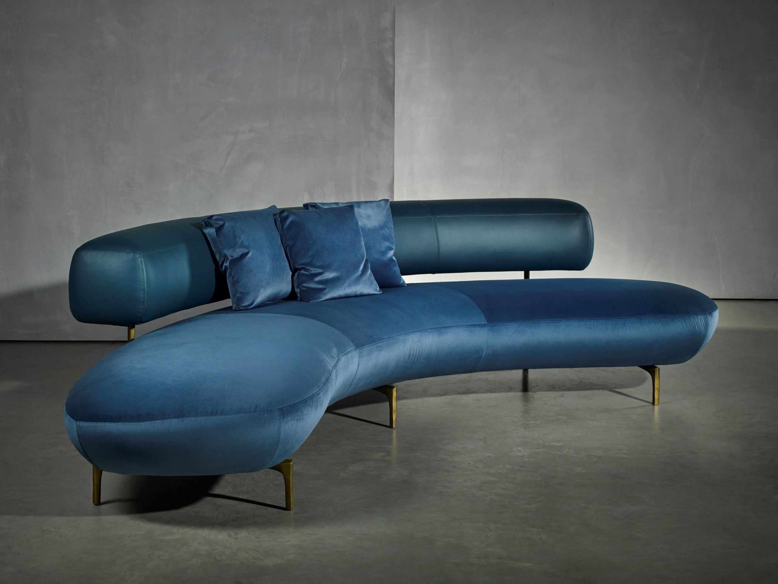 Изогнутый диван из ткани Piet Boon ELLA living ARCH-00129539