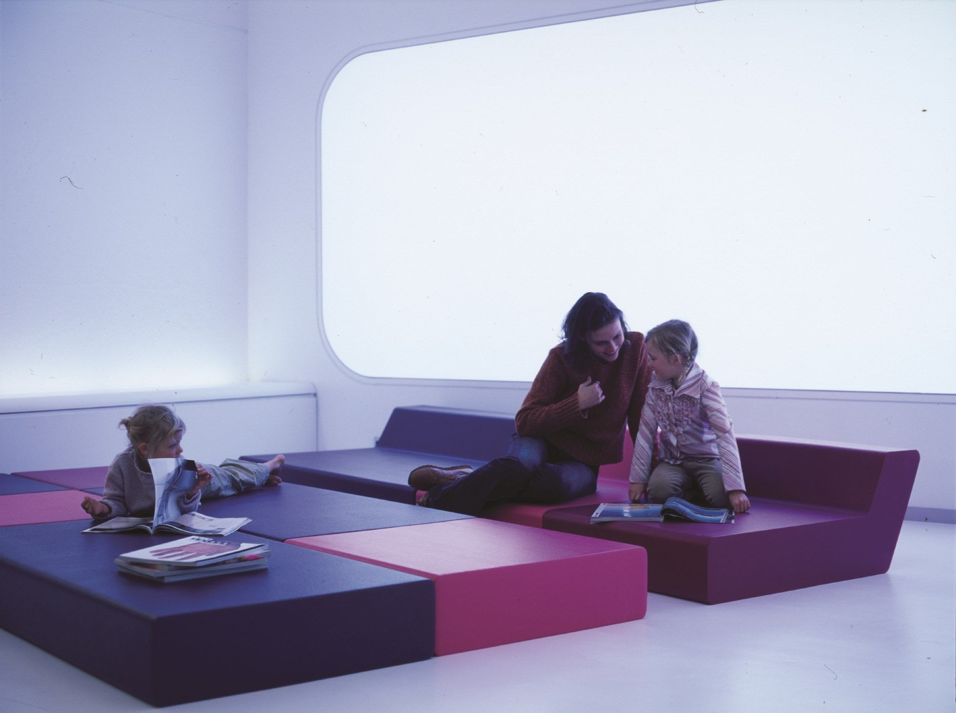 QM Foam квадратный низкий журнальный столик Quinze & Milan Matrass ARCH-00056166 - Вид №2