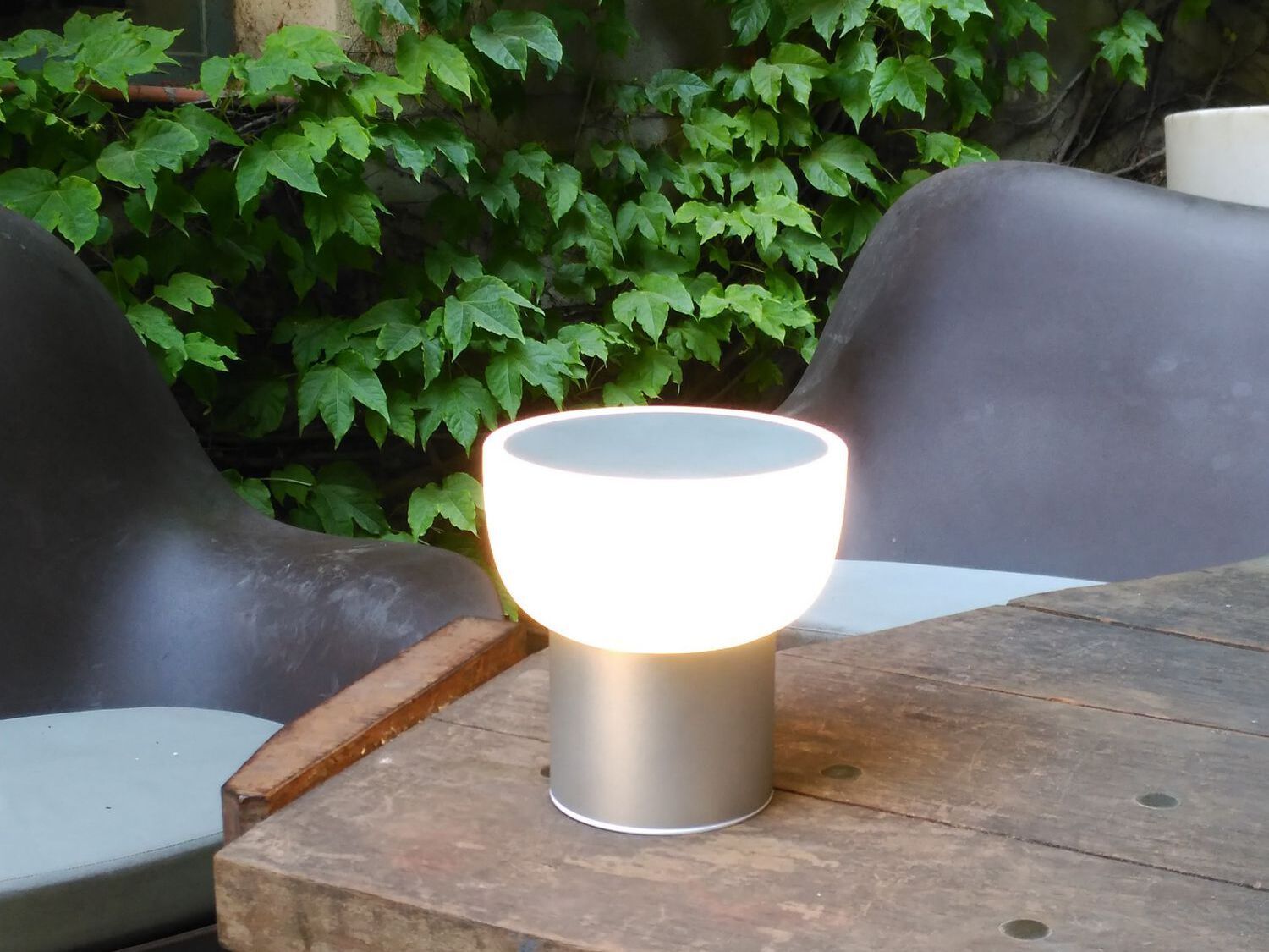 Светодиодная настольная лампа из полиэтилена In Stock Alma light ARCH-00118805