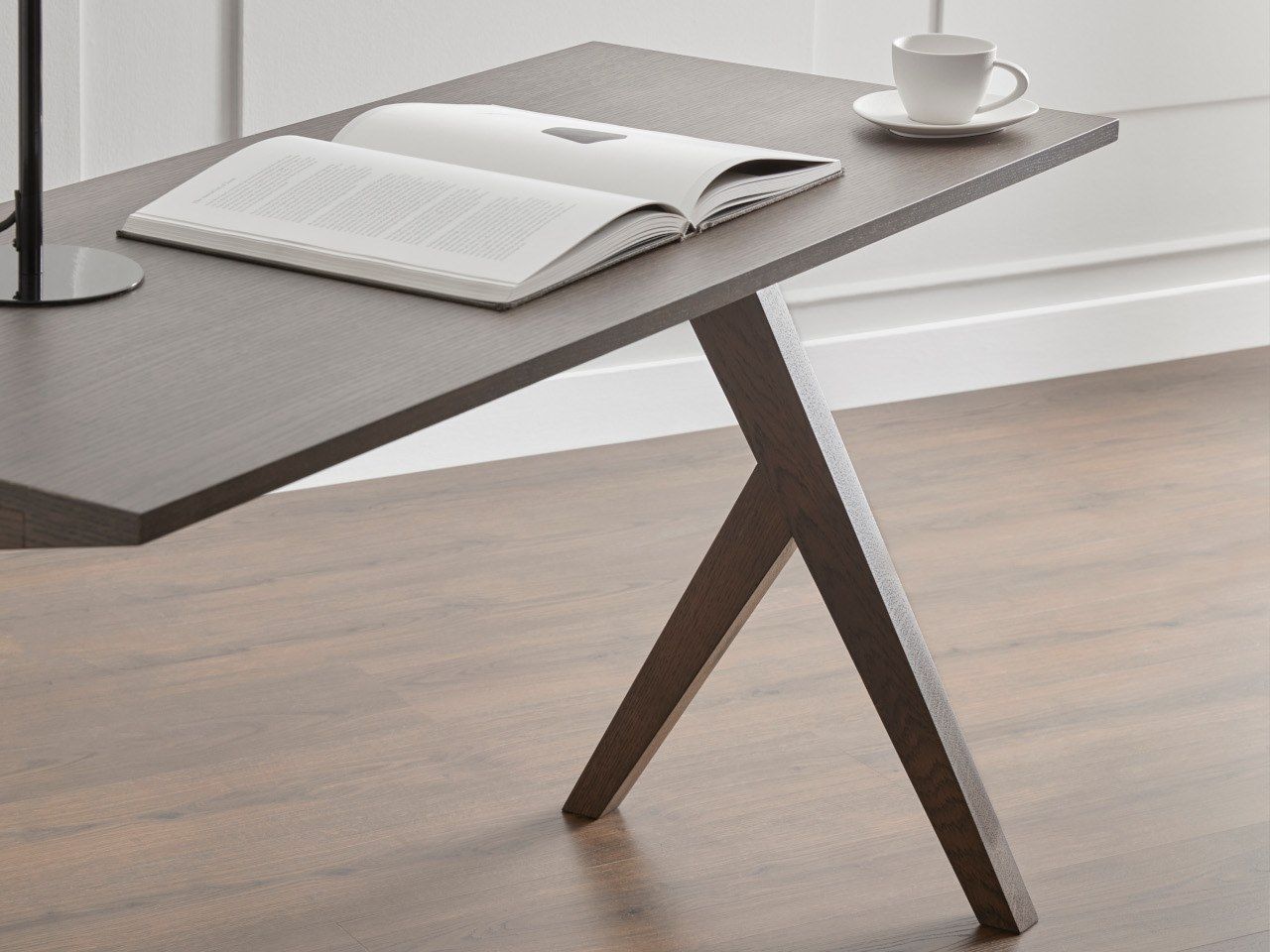 Стол из массива дерева Kendo Mobiliario Beco ARCH-00105831 - Вид №5