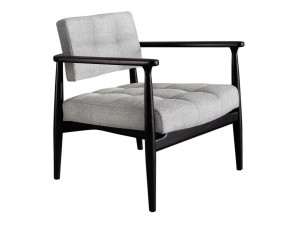 Тканевое кресло с подлокотниками