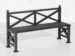 Металлическая скамья со спинкой