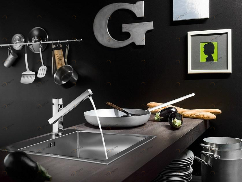 Nobili Rubinetterie Смеситель для кухни хромированный с вытяжным душем Tower Tw00117cr