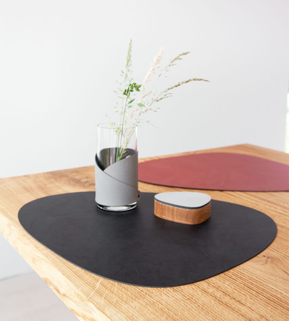 983569 DOUBLE CLOUD black/red подстановочная салфетка фигурная 37x44 см, толщина 2мм;LIND DNA  - Вид №2