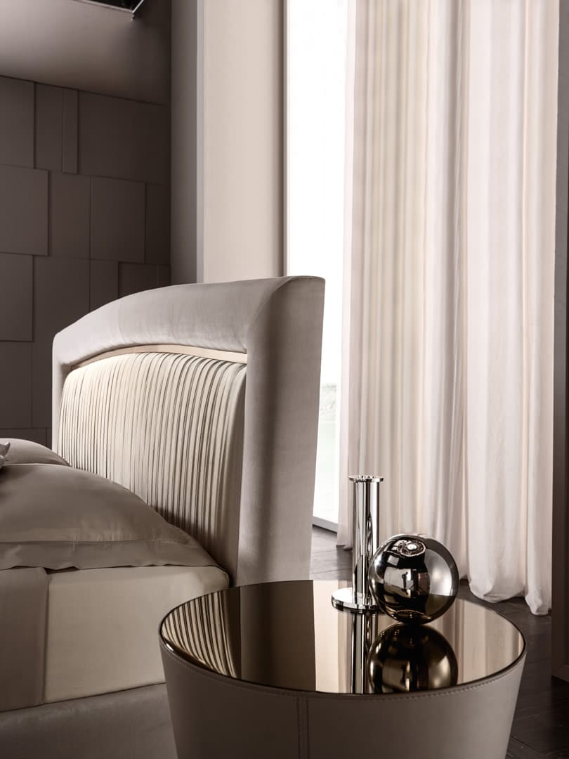 Бархатная мягкая двуспальная кровать Cantori PORTOFINO PLISSÈ ARCH-00090647 - Вид №1