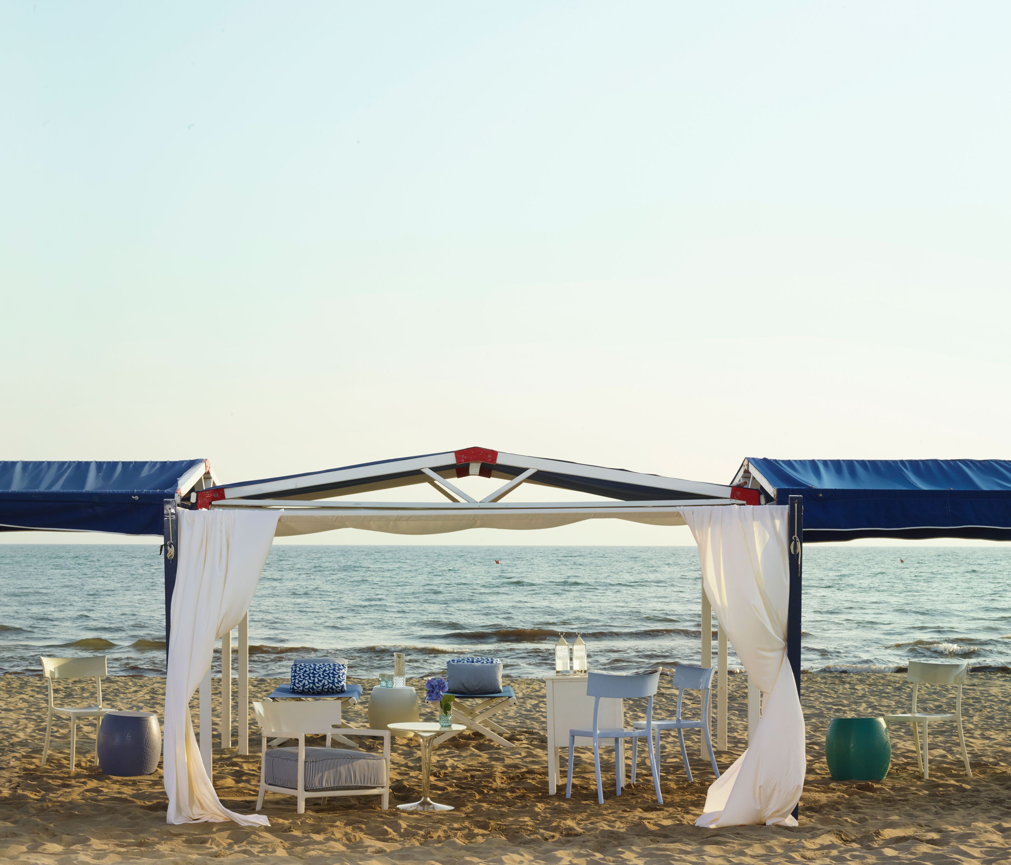 Стул / журнальный столик из инженерного пластика Kartell ROY ARCH-00111650 - Вид №8