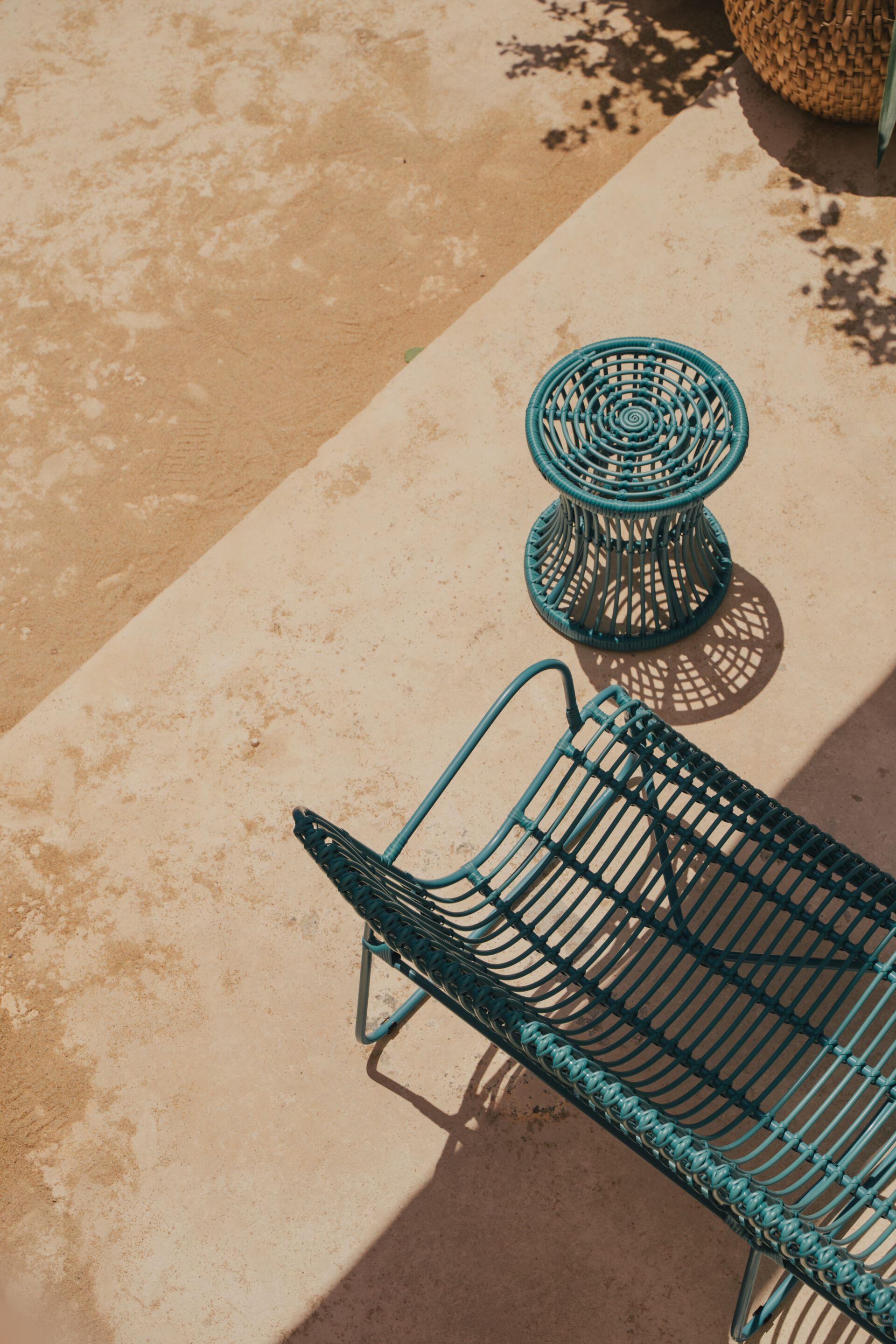 Круглый журнальный столик из синтетического волокна cbdesign Bizarre ARCH-00076312 - Вид №2