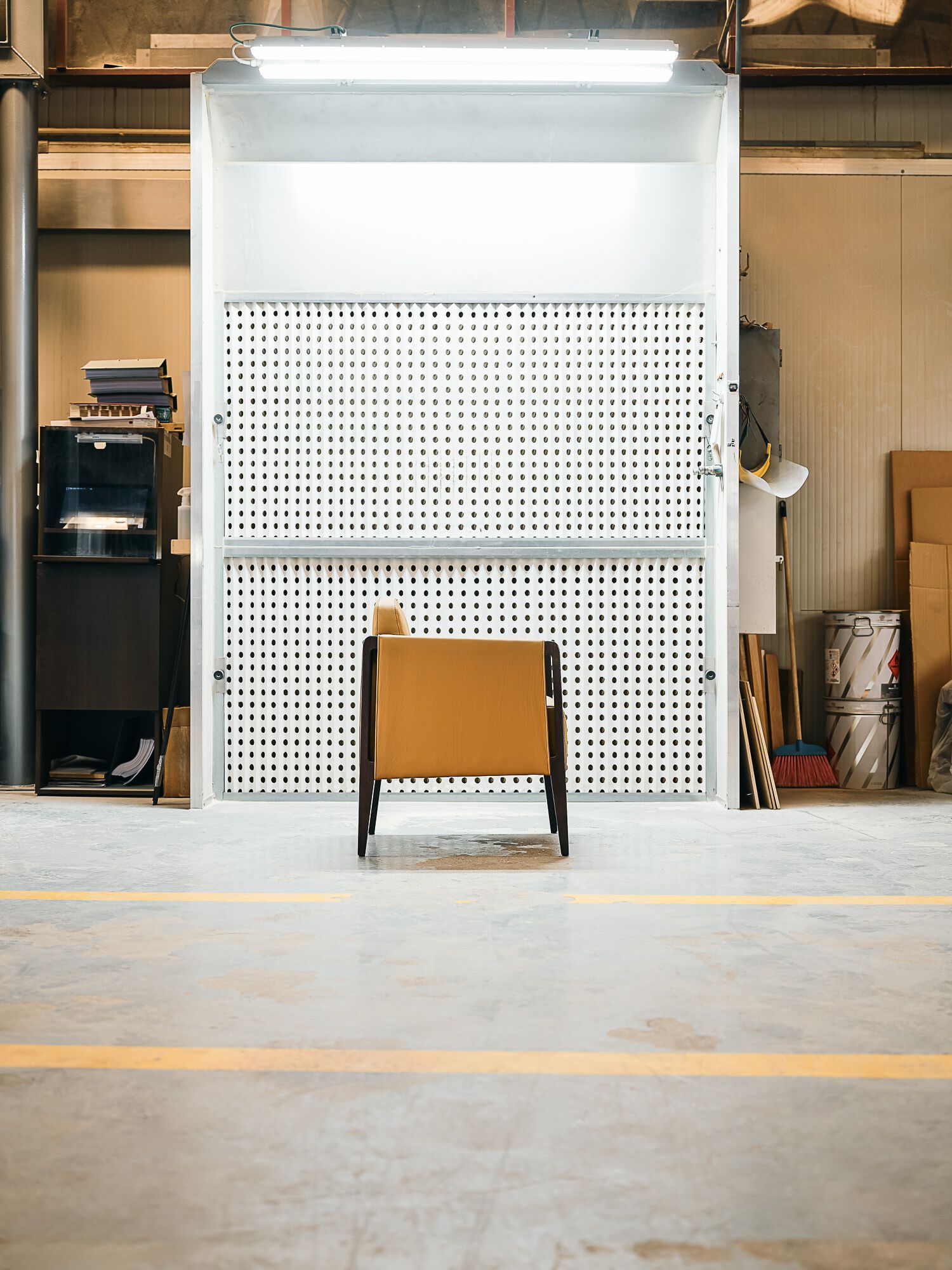 Кожаное кресло с подлокотниками More Contract Sam ARCH-00073167 - Вид №3