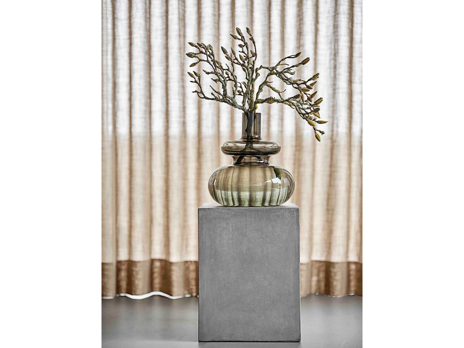 Круглая ваза из дутого стекла ZONE DENMARK Inu ARCH-00073165 - Вид №20