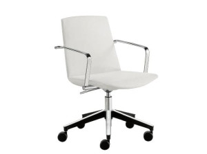 Вращающееся кресло