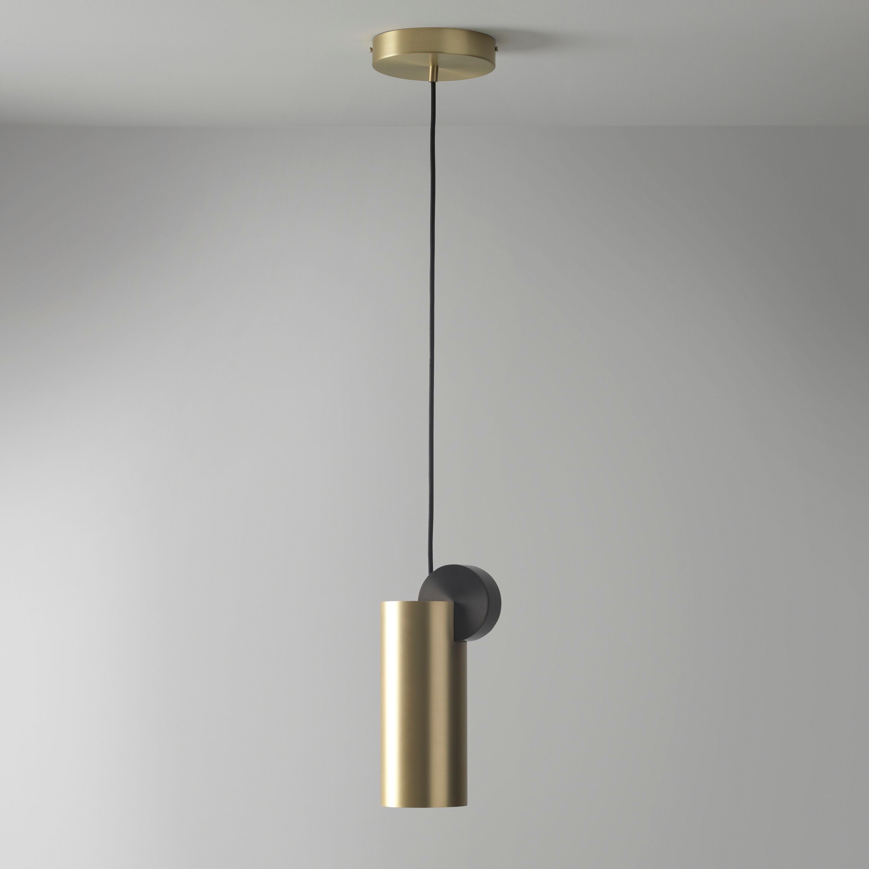 Латунный светодиодный подвесной светильник CVL Luminaires Calé(e) ARCH-00057890 - Вид №1