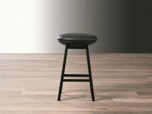 Meridiani Стул из мягкой кожи с подставкой для ног Jo & jill