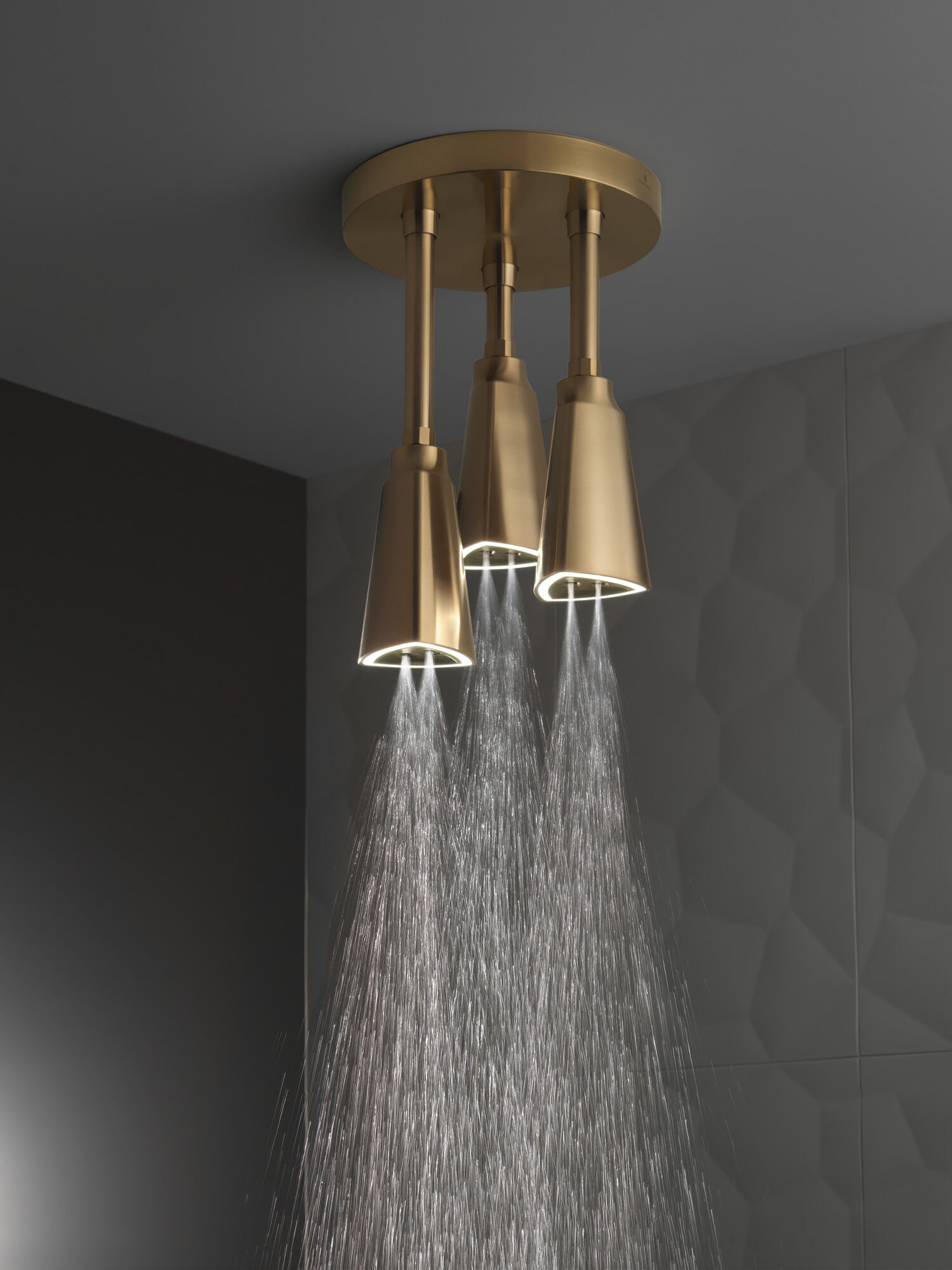 57140-CZ25-L Подвесная душевая лейка Raincan со светодиодной подсветкой H2Okinetic® Delta Faucet Universal Showering Шампанское бронза  - Вид №6