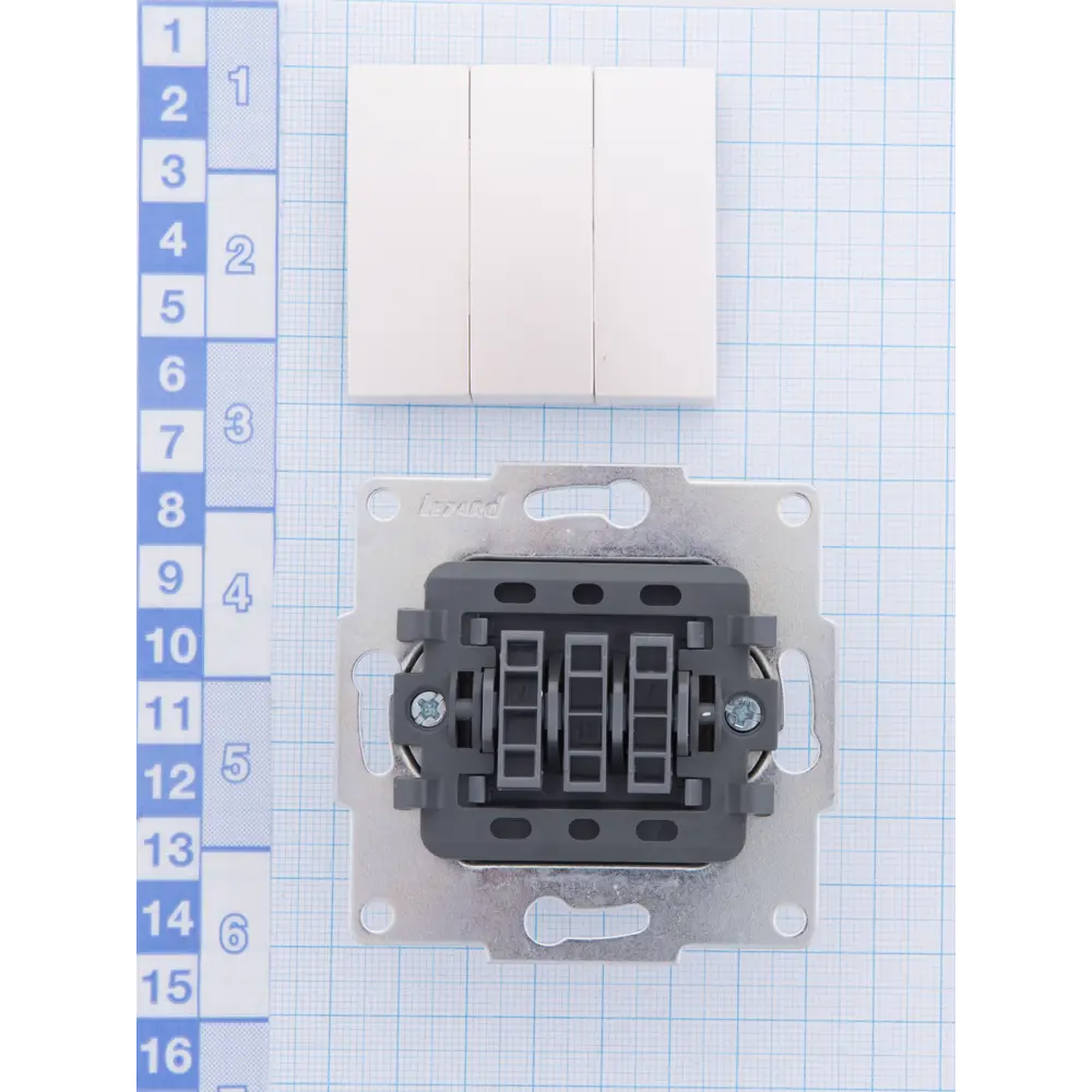 Выключатель Lezard Karina 3 клавиши цвет жемчужный белый перламутровый STLM-2183145 - Вид №5