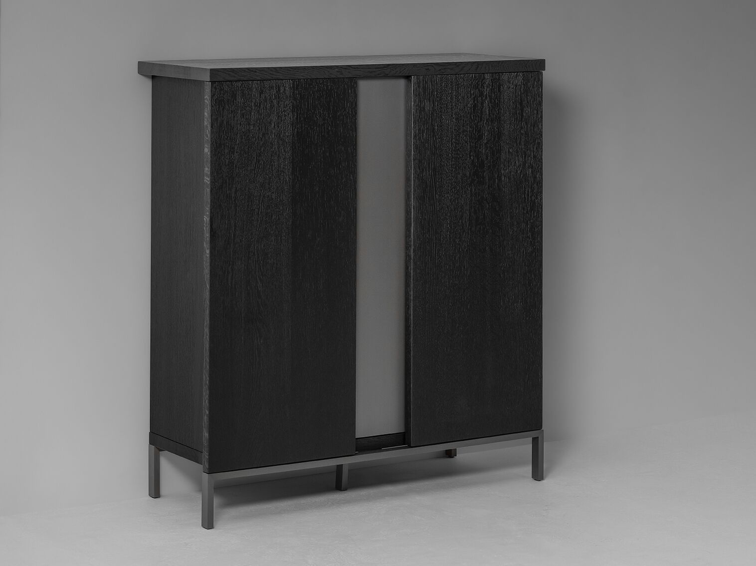 Шкаф из дуба с распашными дверцами Van Rossum Примечание Bene ARCH-00091183 - Вид №1