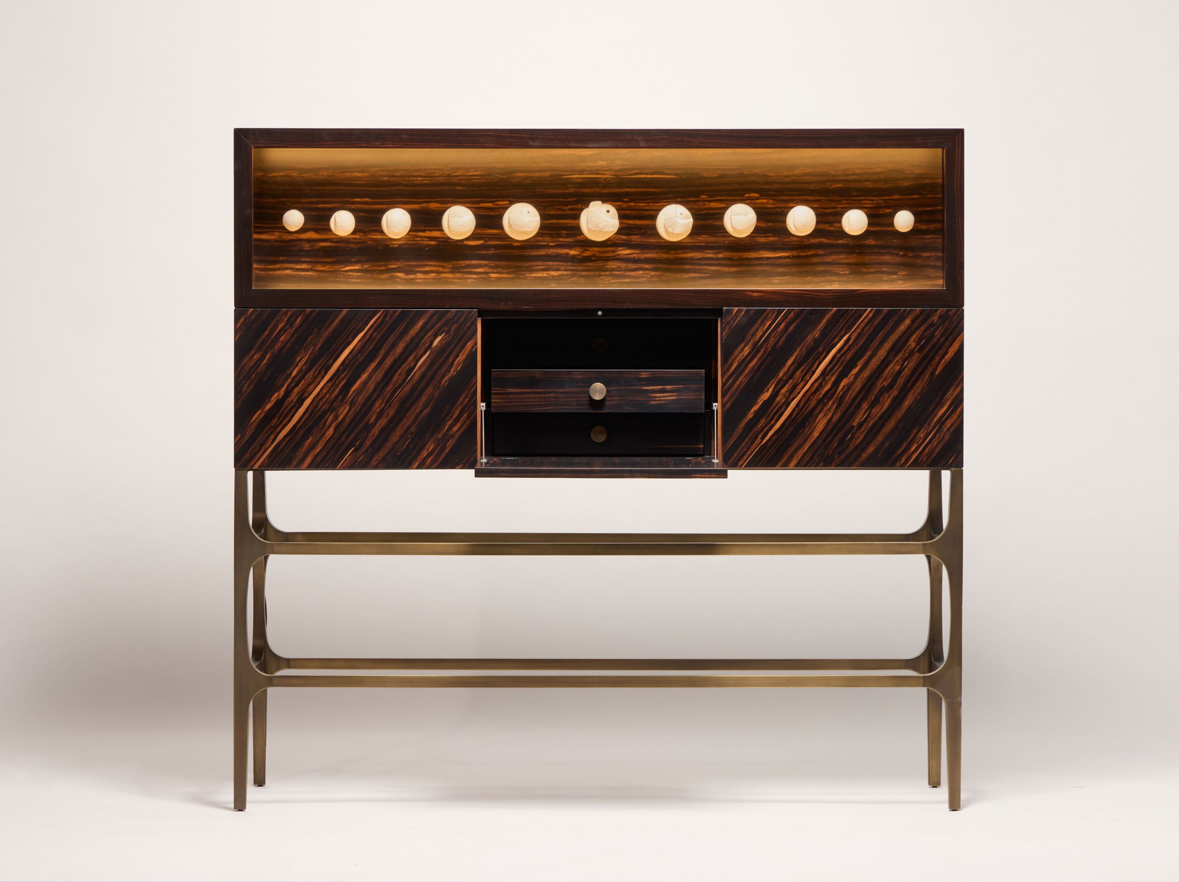 Буфет из черного дерева со встроенным освещением REDA AMALOU DESIGN Limited Edition ARCH-00150185
