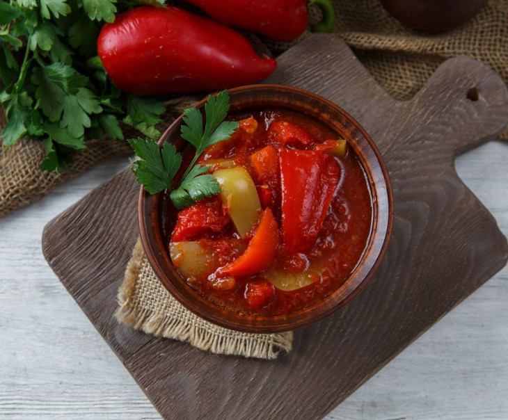 3732 Лечо "По-венгерски" Зинаида и Сергей Белан Вкусляндия 