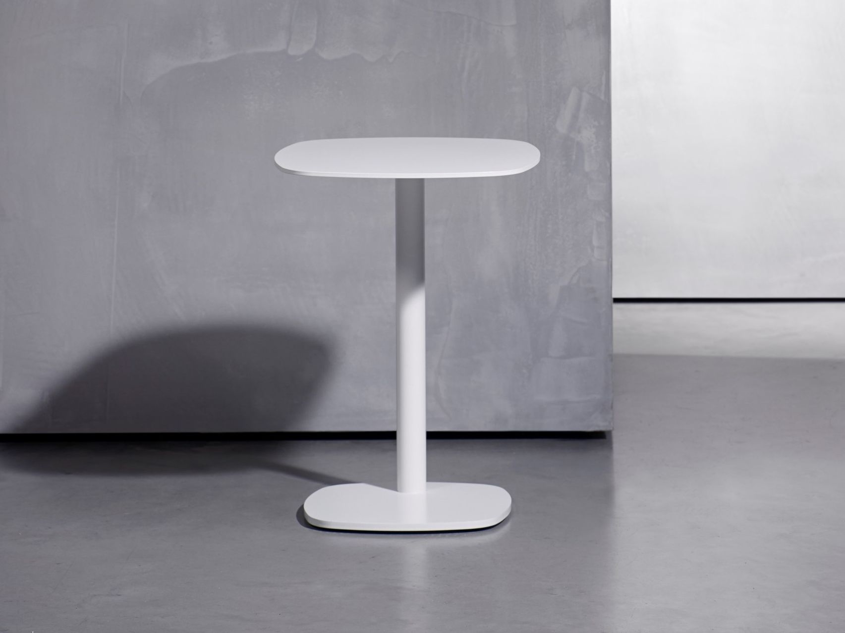 Высокий журнальный столик для гостиной Piet Boon KEK ARCH-00127279