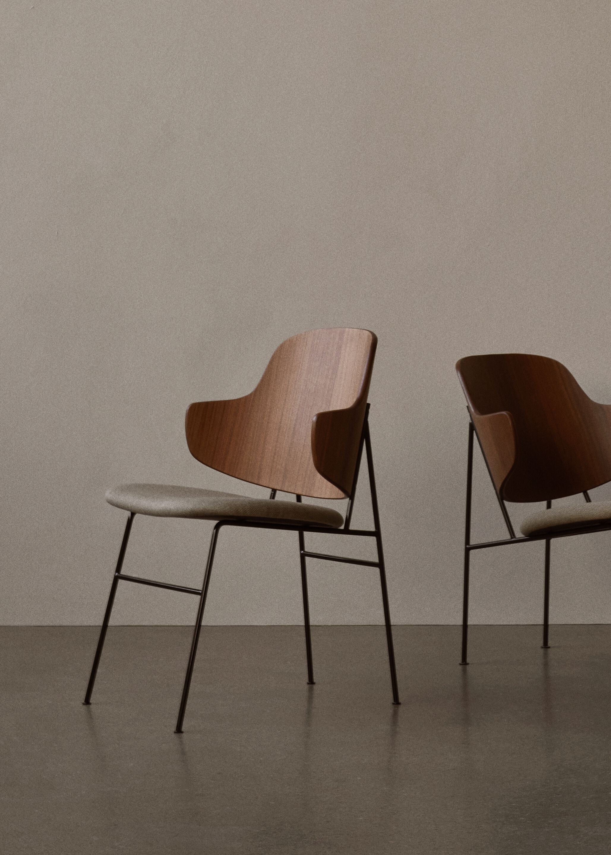 Деревянный стул со встроенной подушкой Audo Copenhagen Penguin ARCH-00109374 - Вид №8