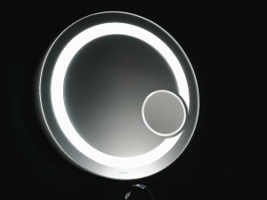 Круглое зеркало со встроенным освещением