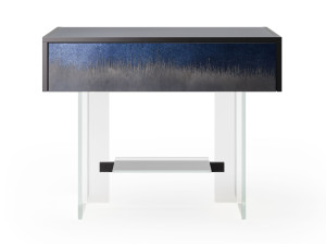 Прямоугольная тумбочка из дерева и стекла с ящиками