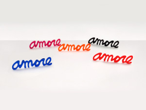 Безделушка из плексигласа