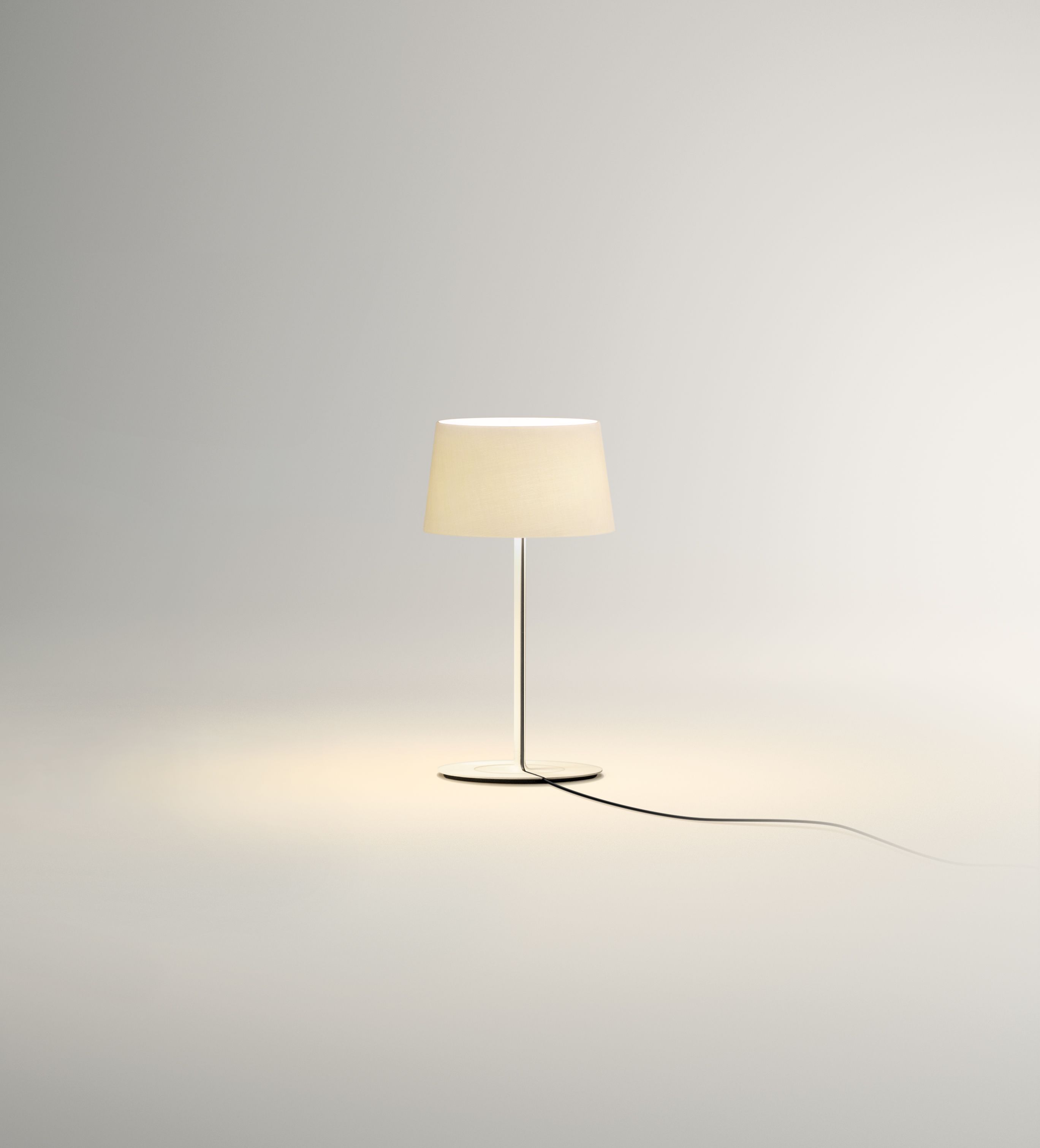 Настольная лампа из метакрилата Vibia ARCH-00004612