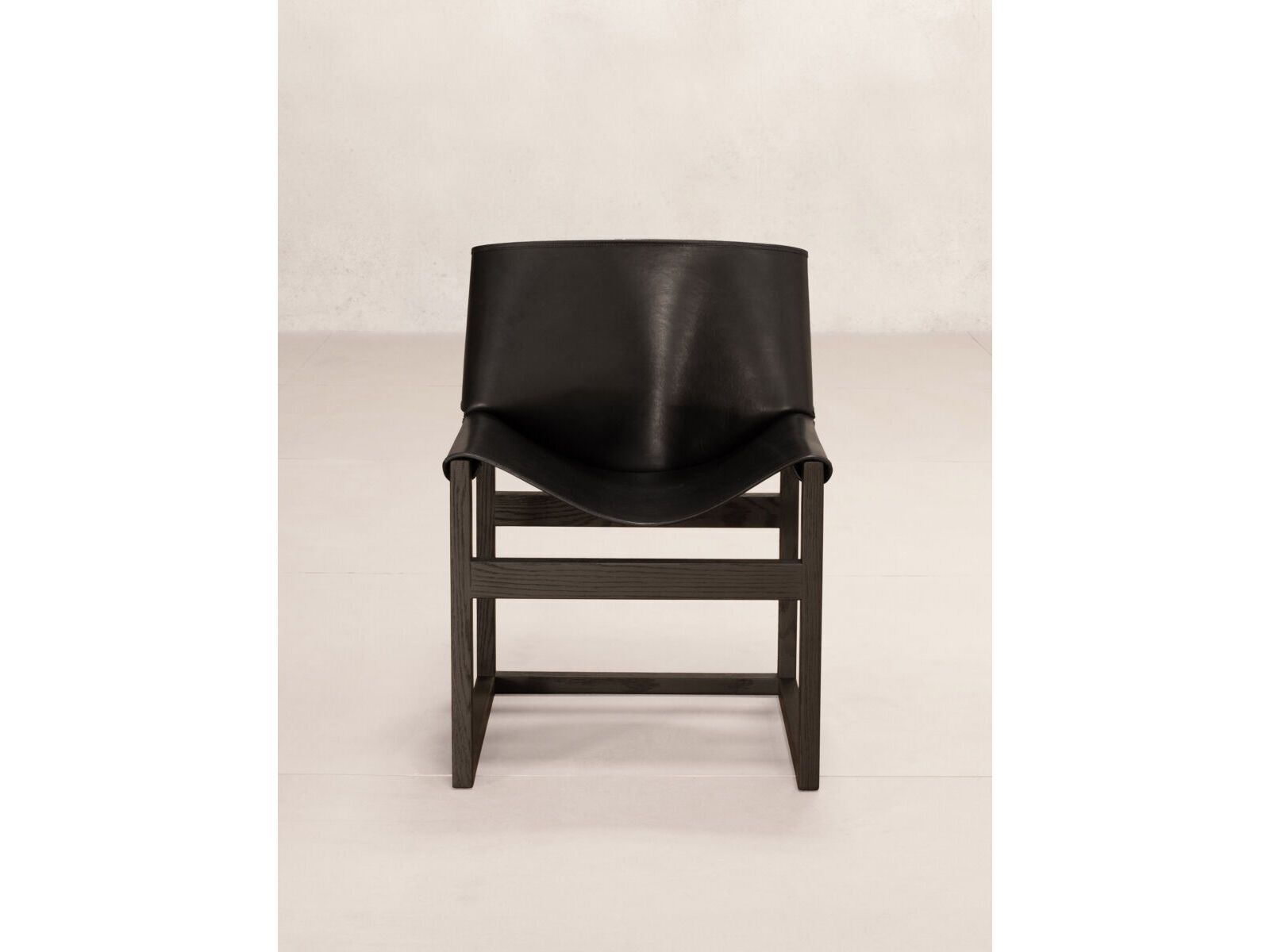 Стул из дерева и кожи Phantom Hands Джеффри Бава ARCH-00108345 - Вид №1