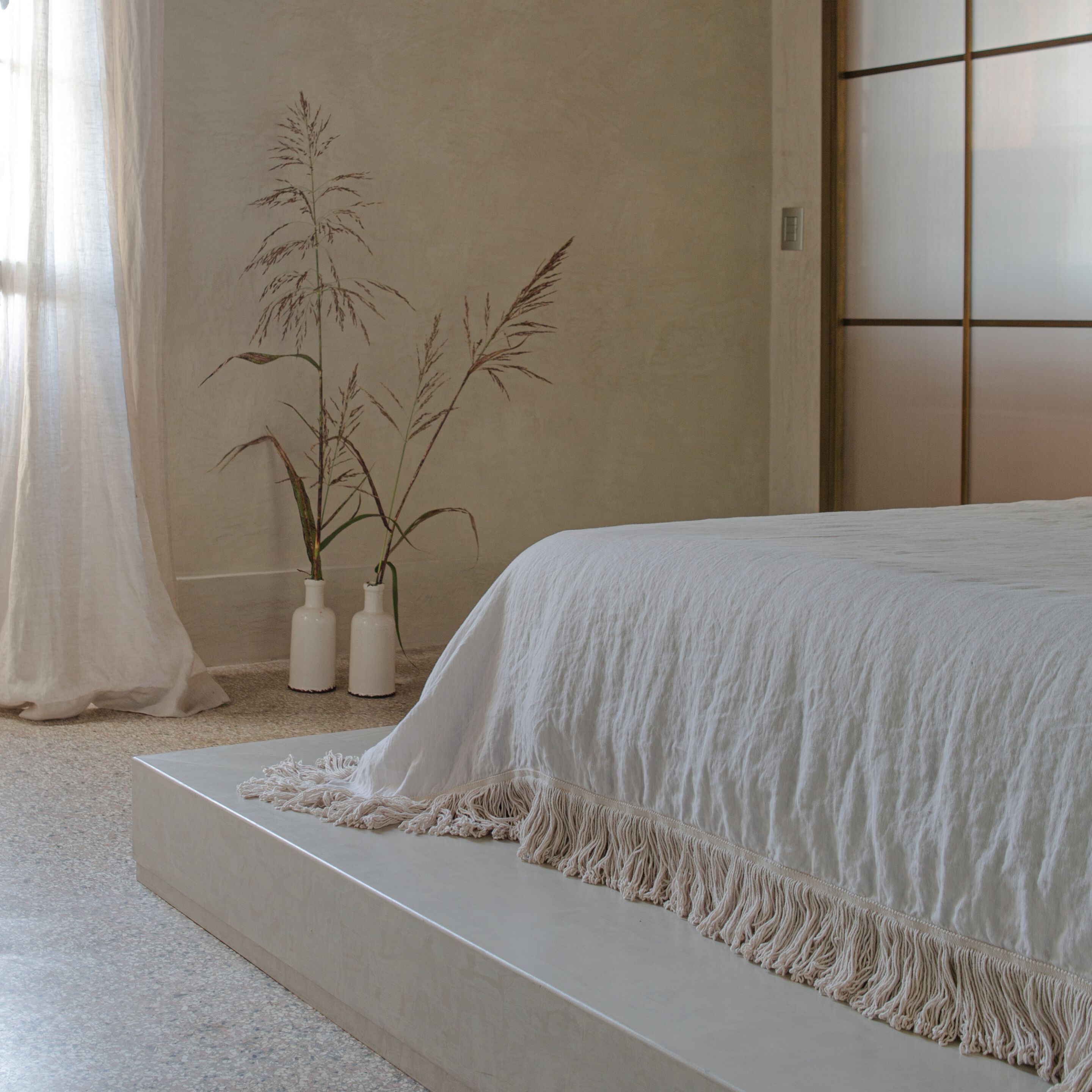 Тяжелое льняное покрывало с бахромой Once Milano Fringes ARCH-00106513 - Вид №2