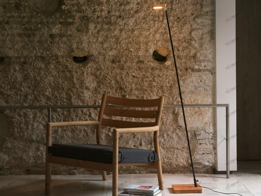 Aromas del Campo Торшер из дерева светодиодный Olf P1235 