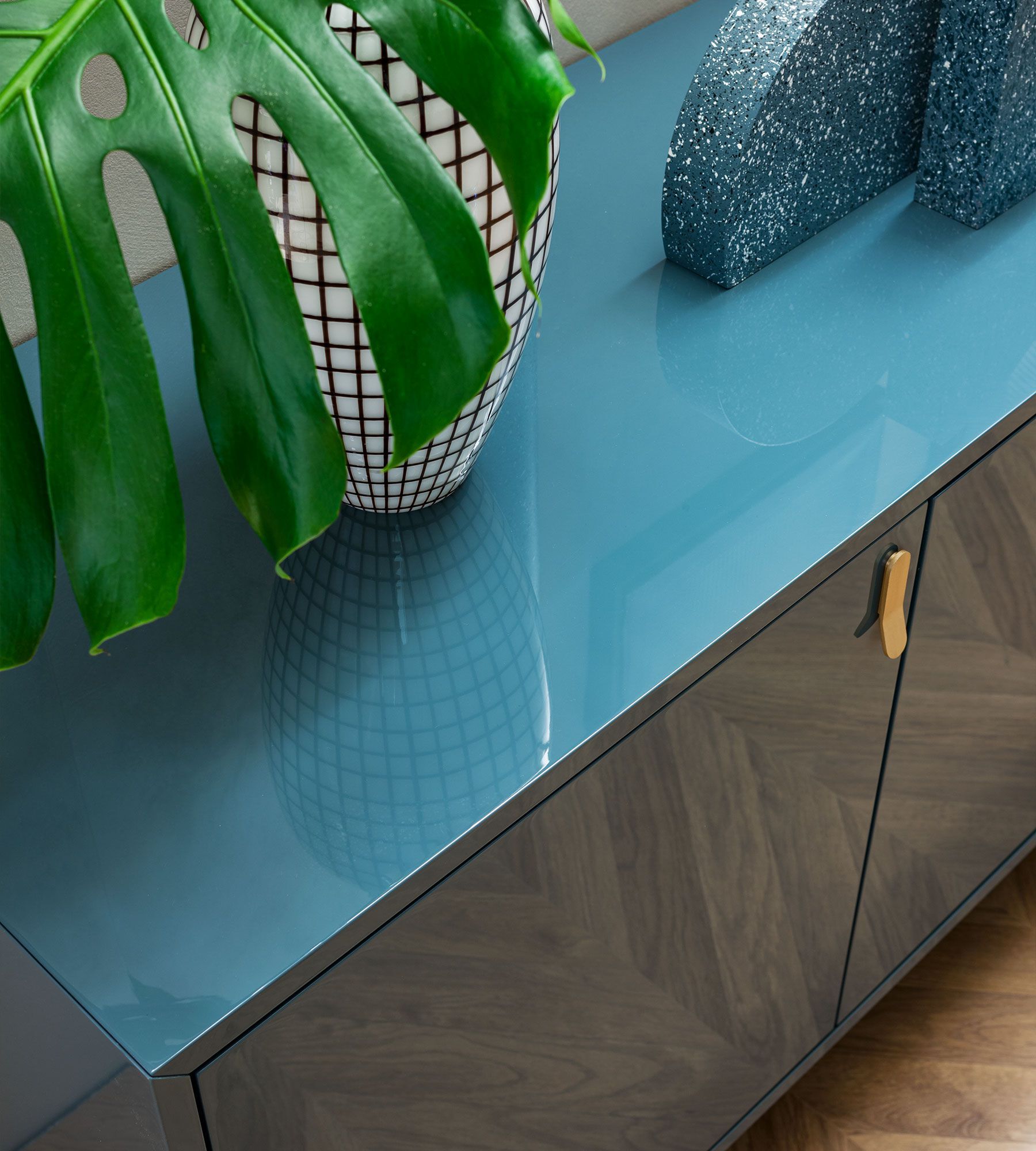 Деревянный шкаф с распашными дверями Morica Design Enjoy ARCH-00061413 - Вид №5