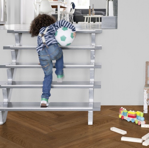 Паркет Ёлка Solidfloor New classic Шантильи Дуб Натур с брашью (Текстурированная) 610х122 мм 1195080 - Вид №7