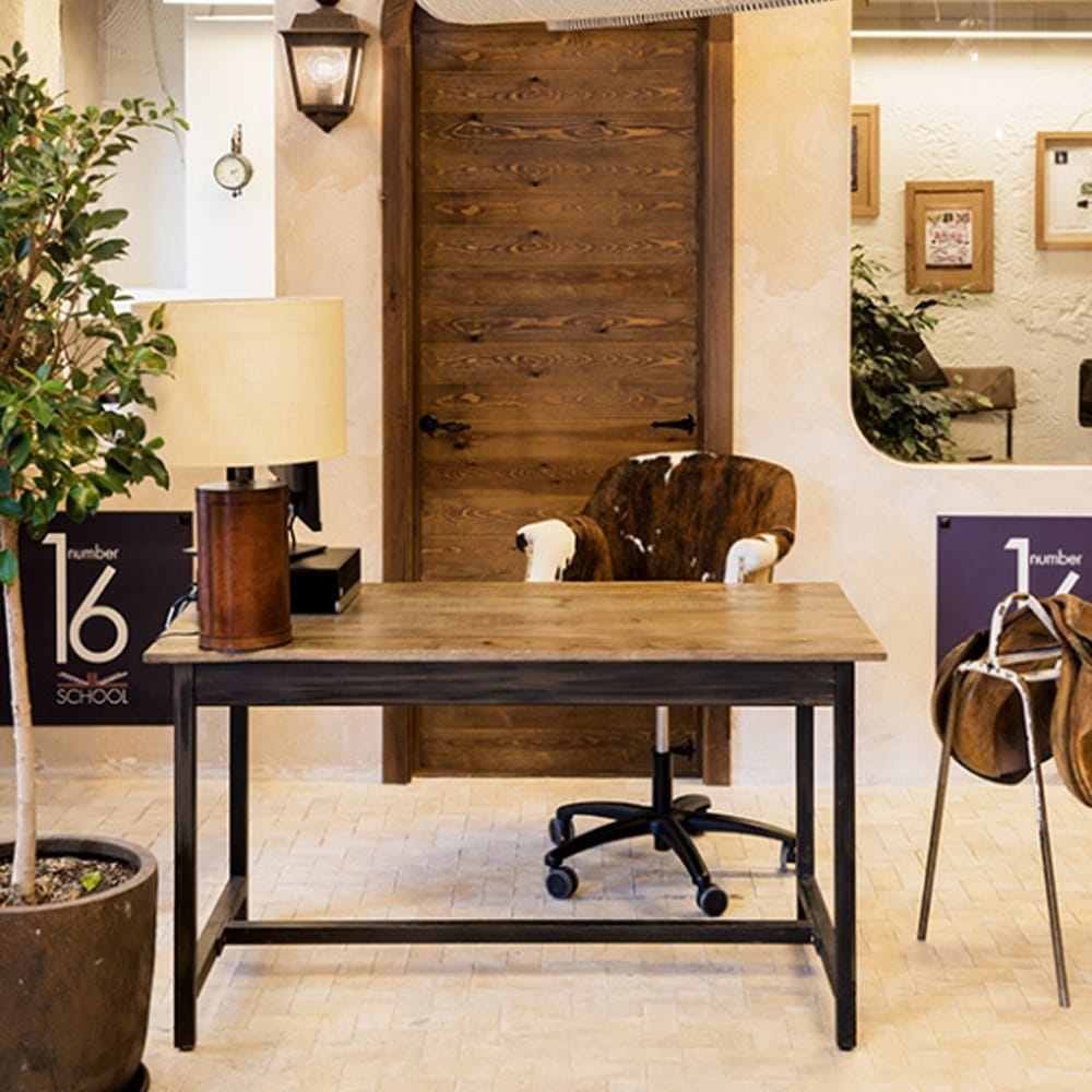 Офисное кресло с регулируемой высотой с кожаными колесами и подлокотниками CREARTE COLLECTIONS Paris Essence ARCH-00078647 - Вид №3