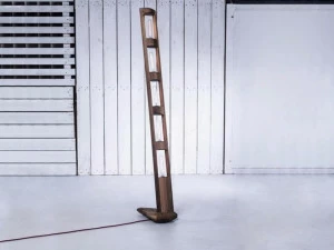 HOOKL und STOOL Торшер из дерева ручной работы Lamps