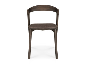 Дубовый стул с мягким сиденьем