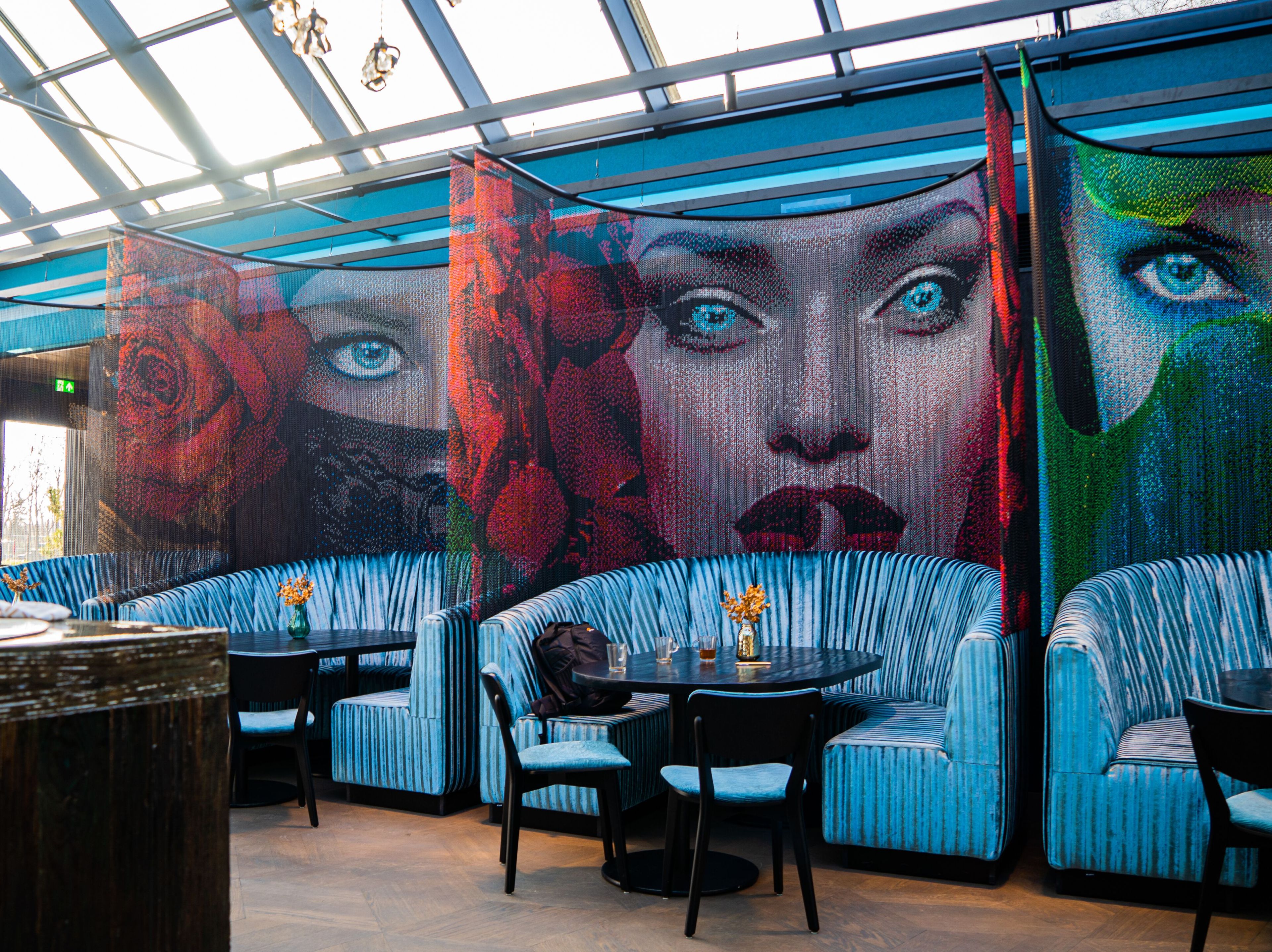 Алюминиевая проволочная палатка Kriskadecor SPACE DIVIDER - RESTAURANT ARCH-00050833 - Вид №1