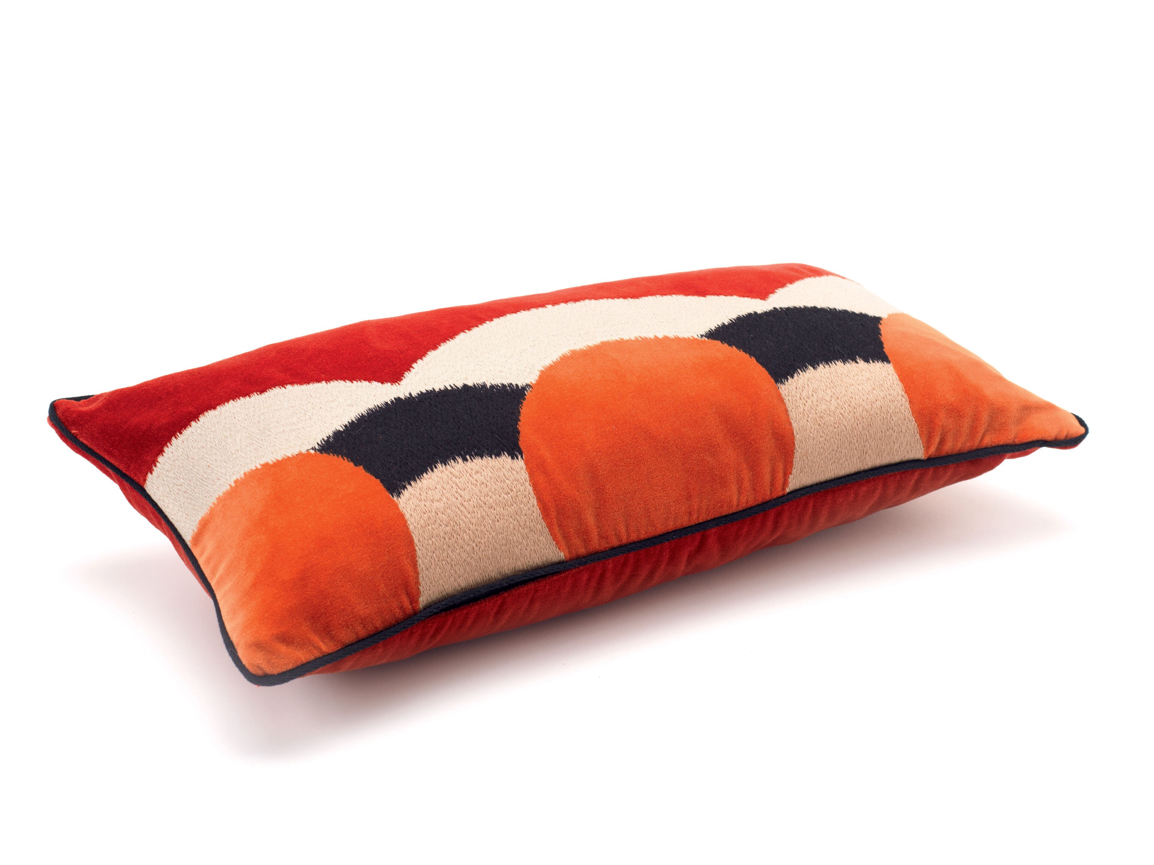 Бархатная вышитая подушка Élitis CÉLESTINE ARCH-00017719