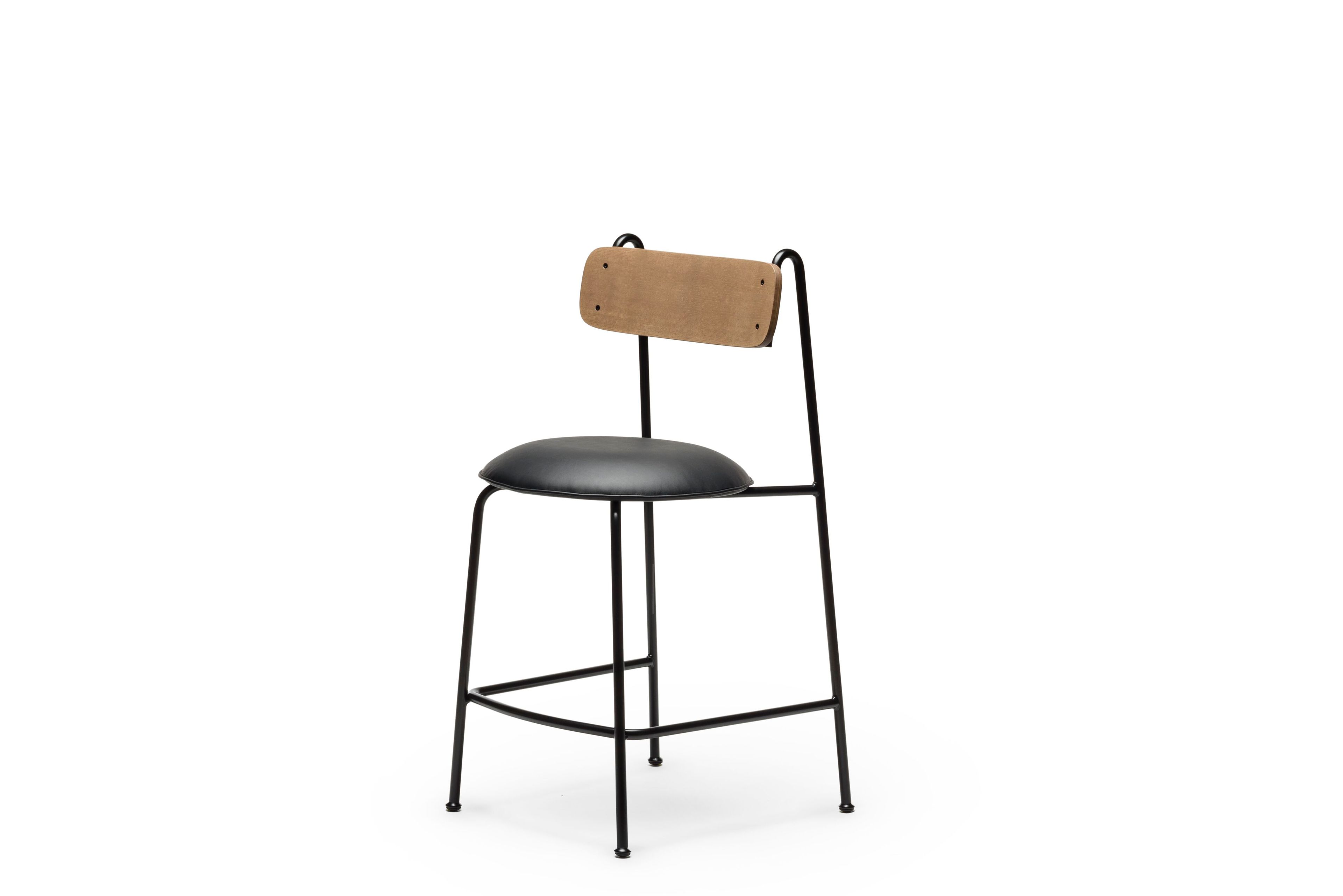 Окрашенный металлический табурет со встроенной подушкой из искусственной кожи и спинкой CHAIRS & MORE Lena ARCH-00048550 - Вид №34