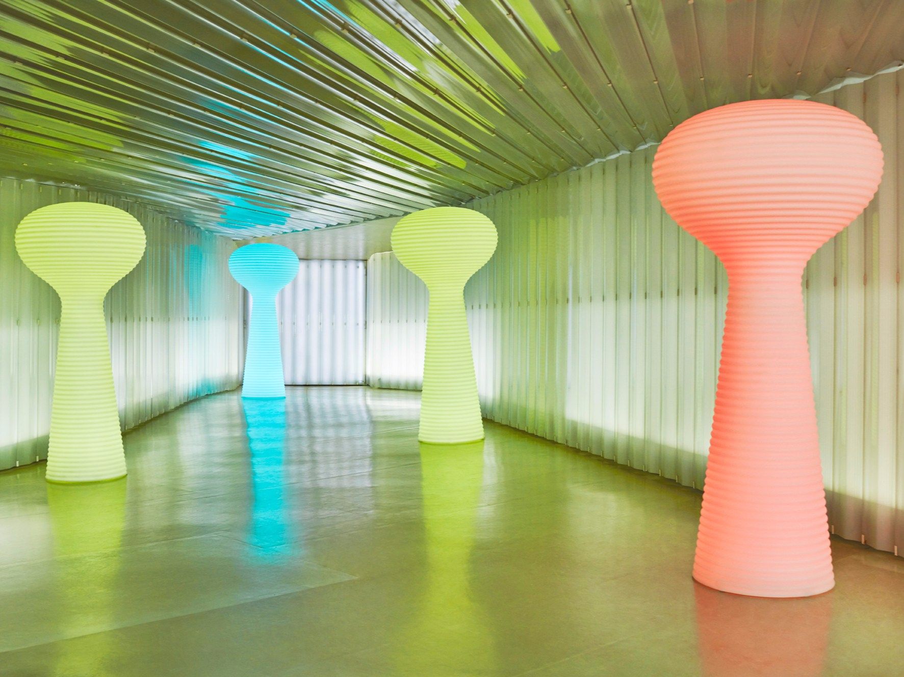 Напольная лампа из полиэтилена с системой RGB Vondom ARCH-00081083 - Вид №1