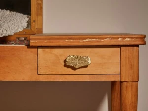 NJ Interiors Ручка из латуни Foresta nera Sam.o