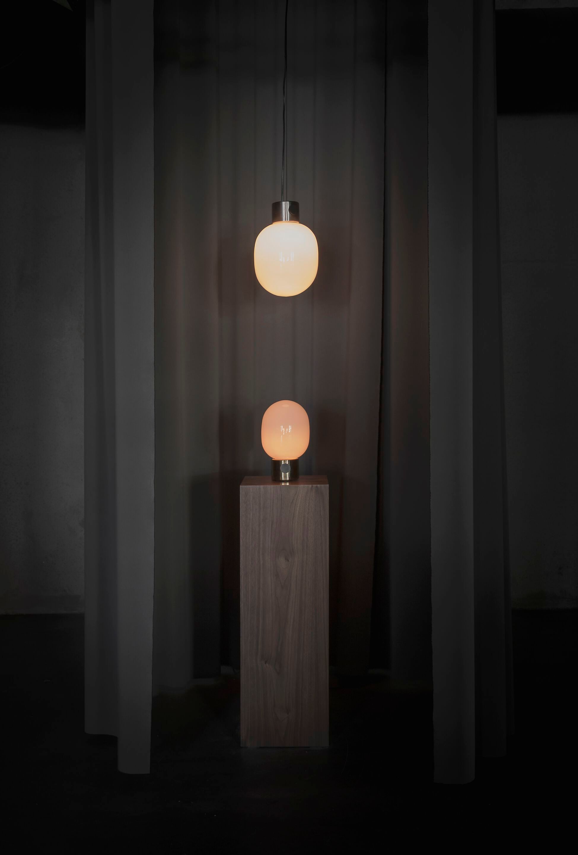 Подвесной светильник из стекла и латуни Audo Copenhagen JWDA ARCH-00068499 - Вид №2