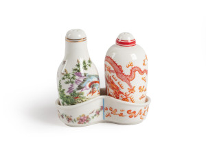 Соль и перец в фарфоре