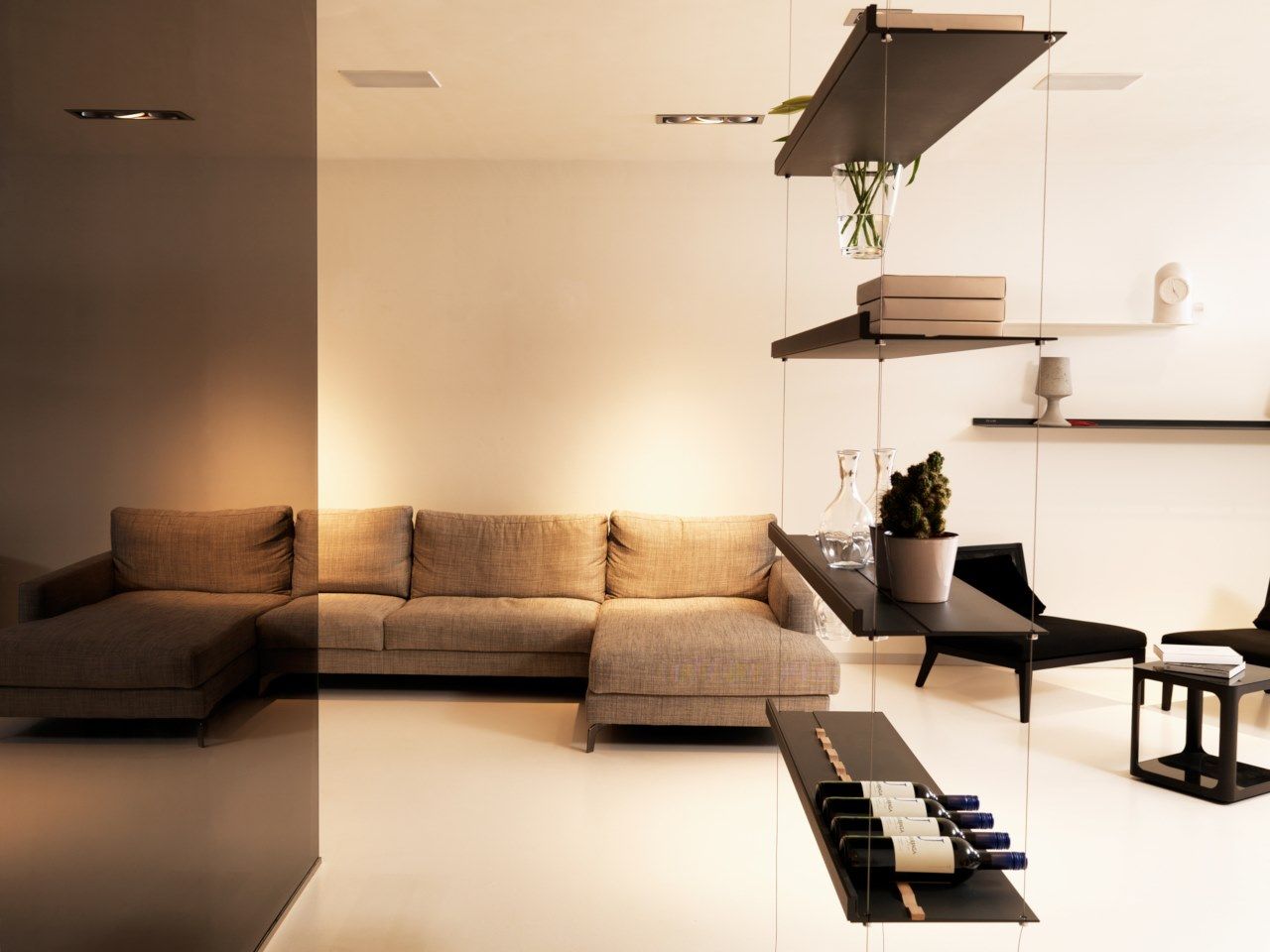 Алюминиевый книжный шкаф / перегородка Strackk ROOM DIVIDER ARCH-00061439