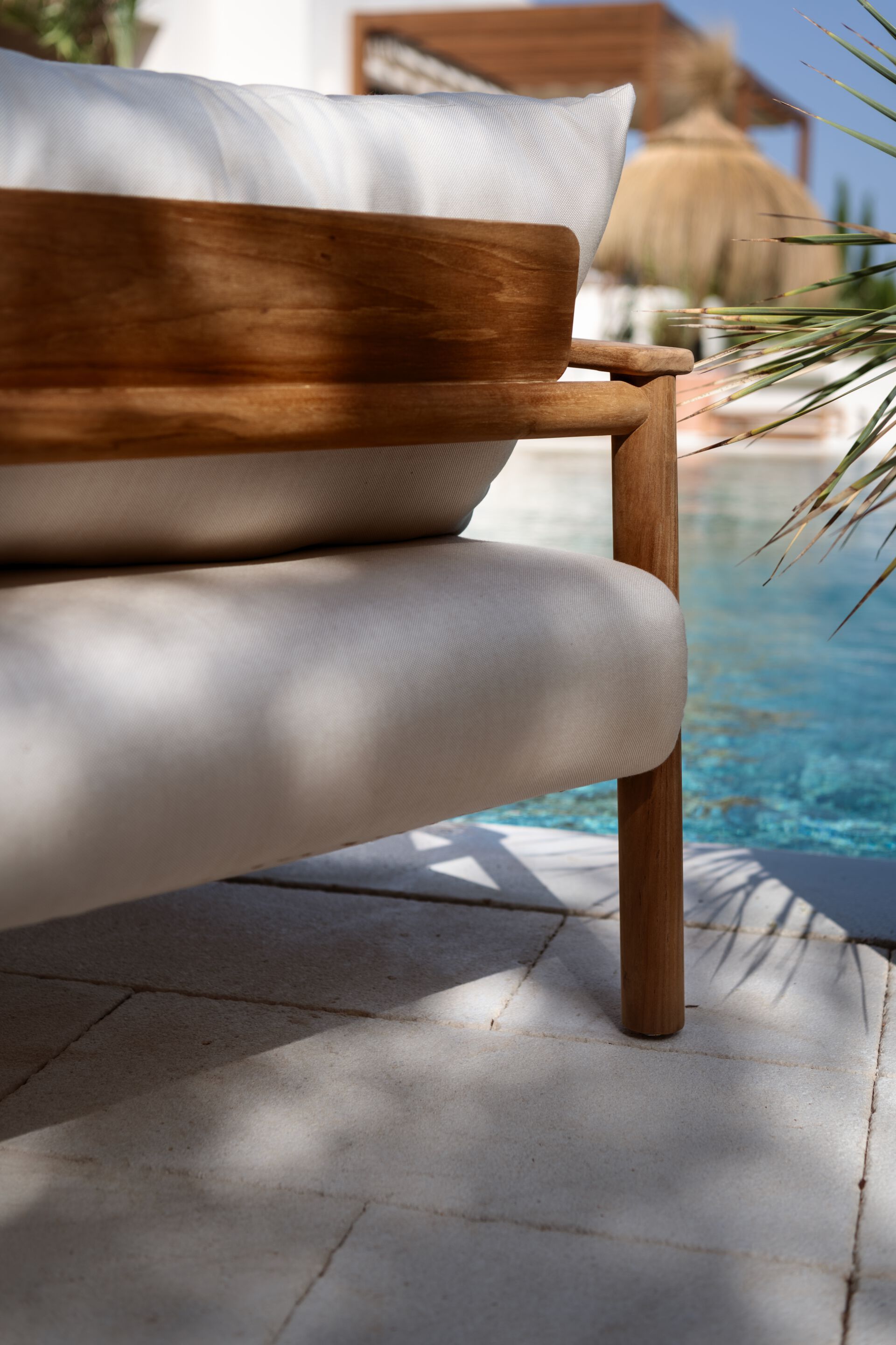 Садовое кресло из тикового дерева с подушками Sunbrella FJAKA Pomalo ARCH-00125828 - Вид №10
