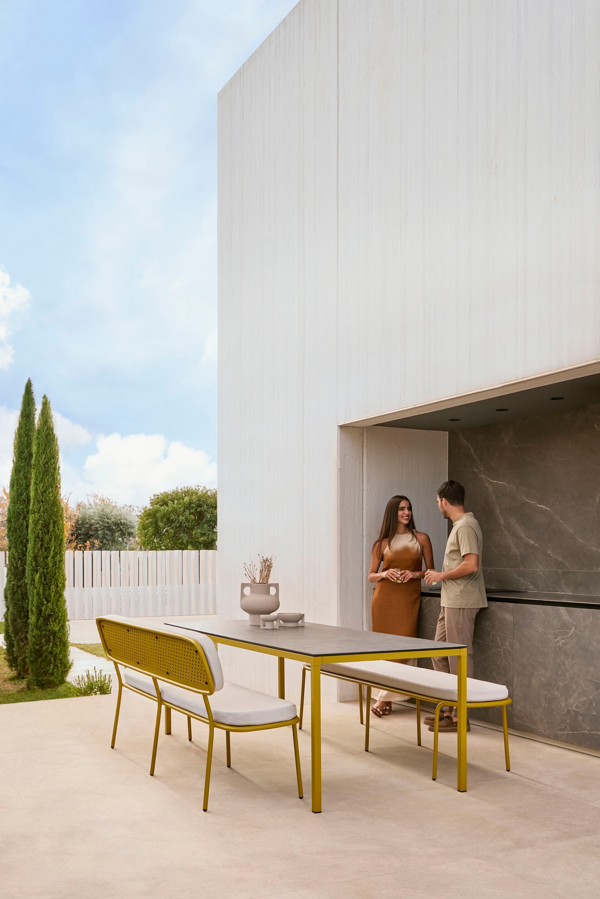 Садовая скамейка из нержавеющей стали со спинкой MUSOLA Abril ARCH-00017189 - Вид №1