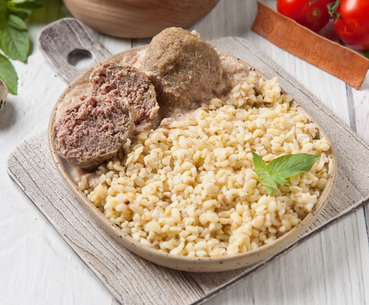 6881 Митболы в сливочно-ореховом соусе с булгуром Вкусляндия  - Вид №1